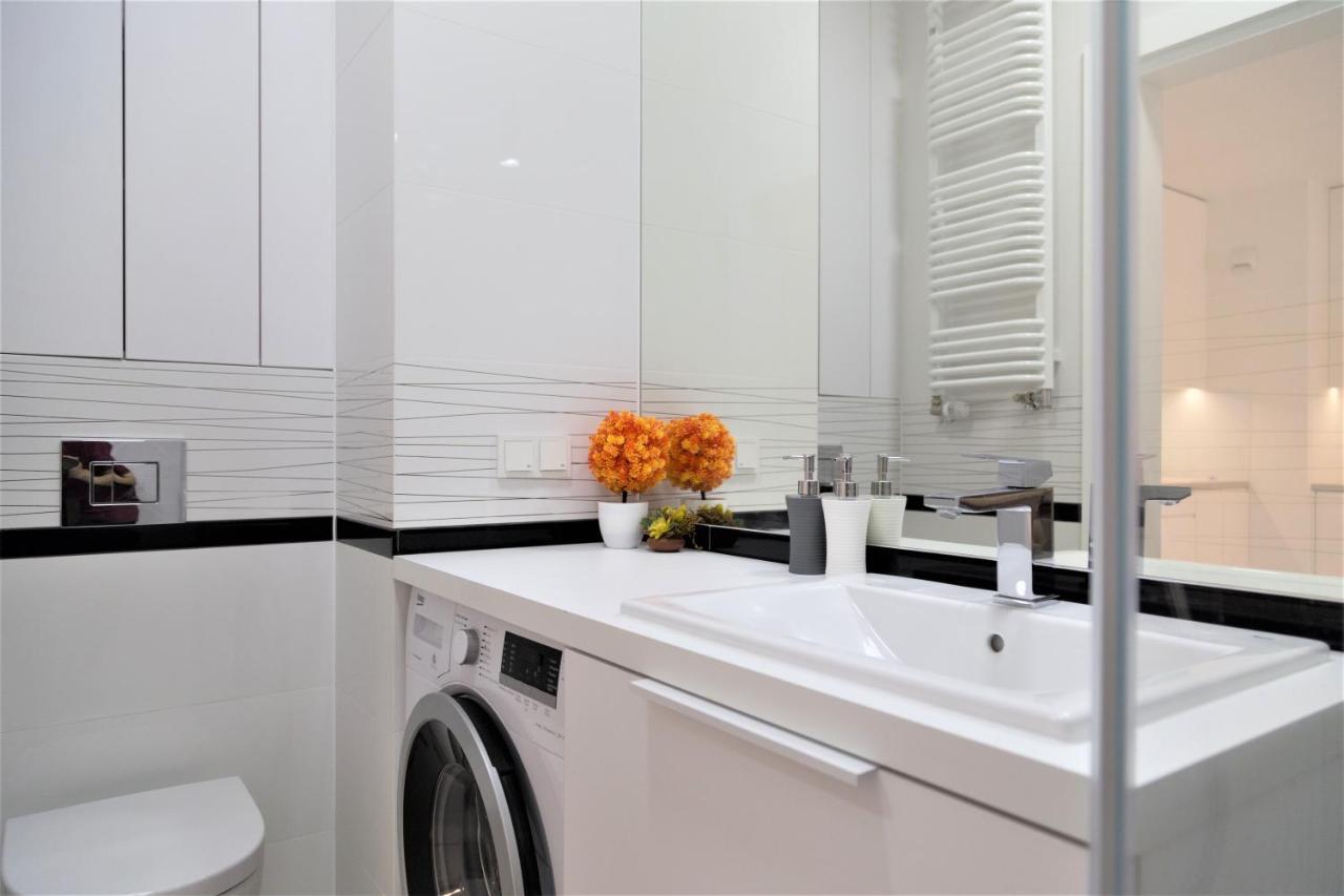 Exclusive 2Br! Apartment In Center +Netflix +Gym Warsaw Exterior photo